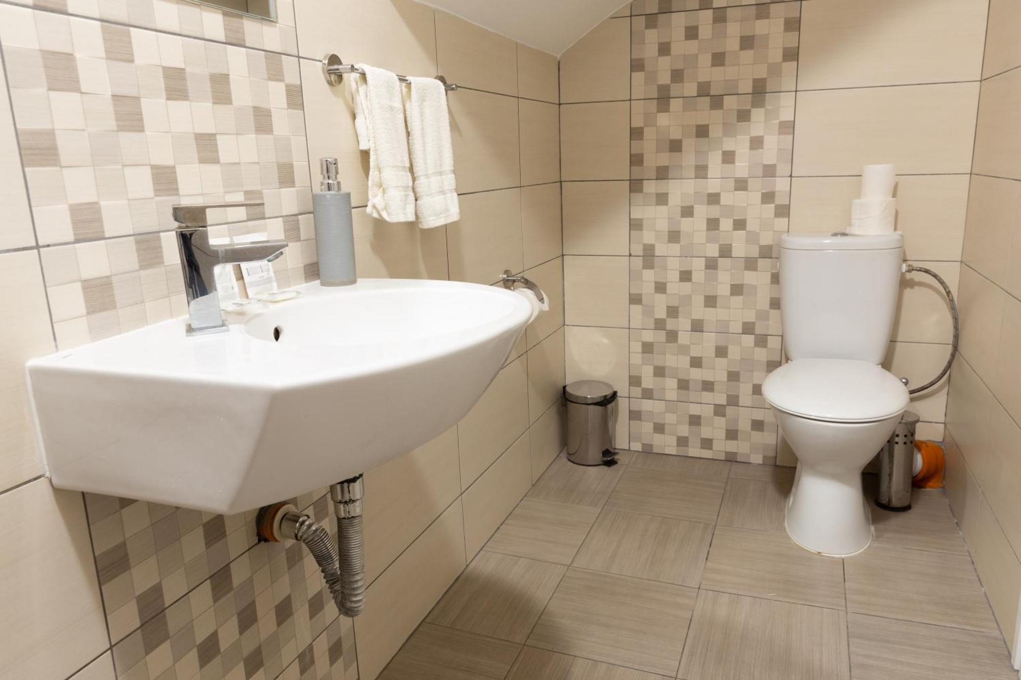 La Piazza Hotel Shumen Esterno foto