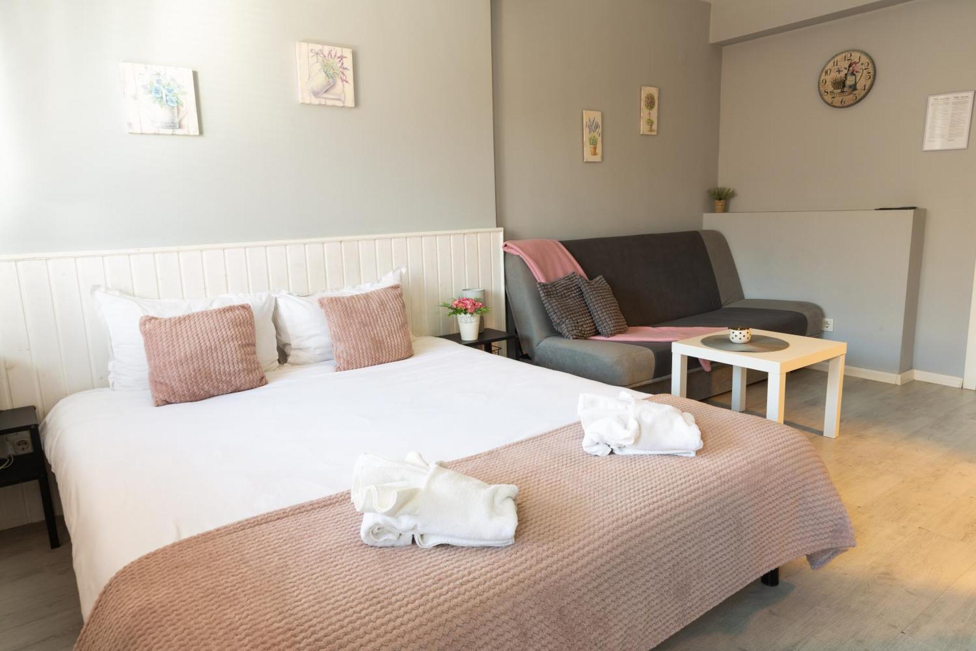 La Piazza Hotel Shumen Esterno foto
