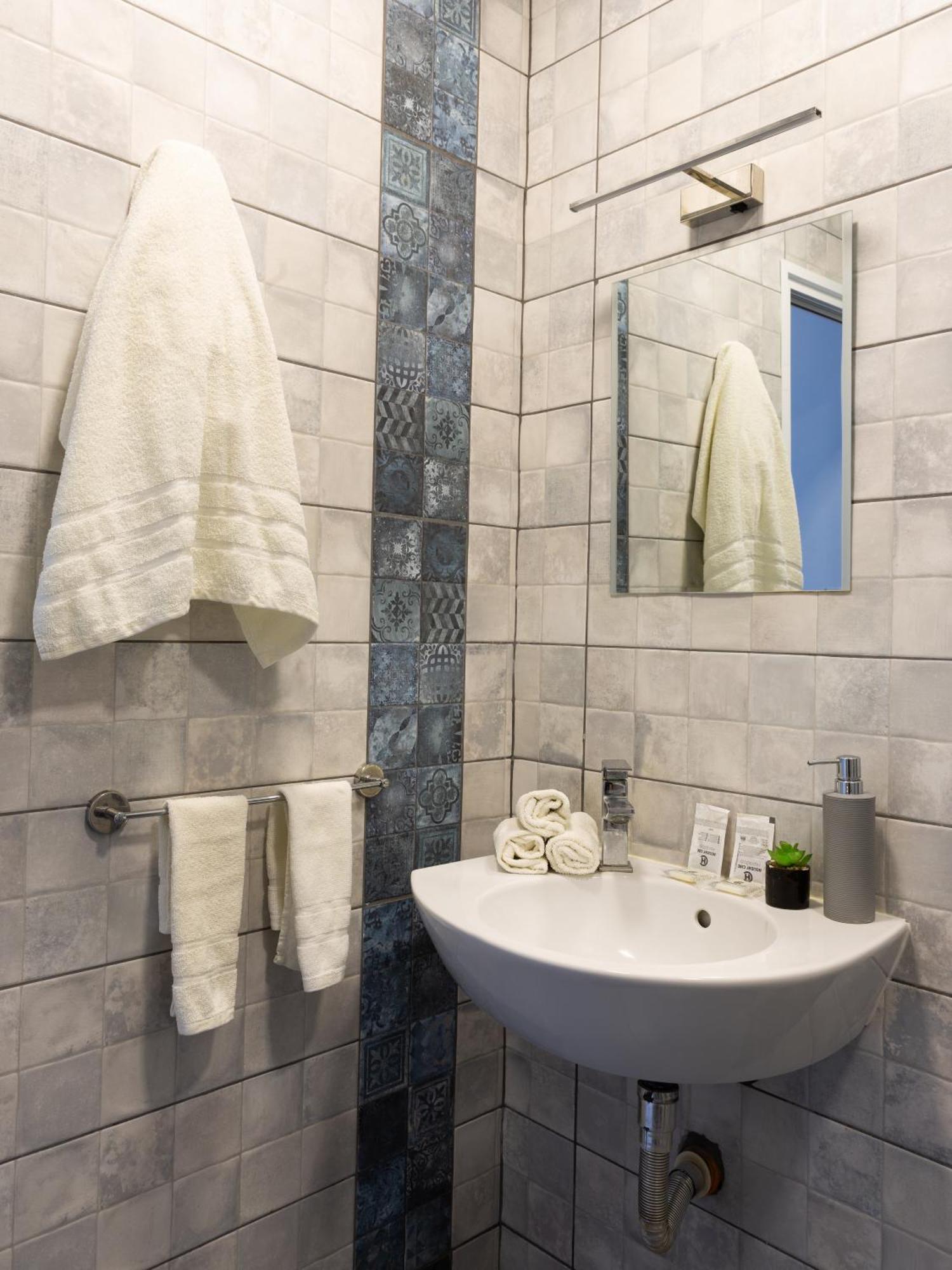 La Piazza Hotel Shumen Esterno foto