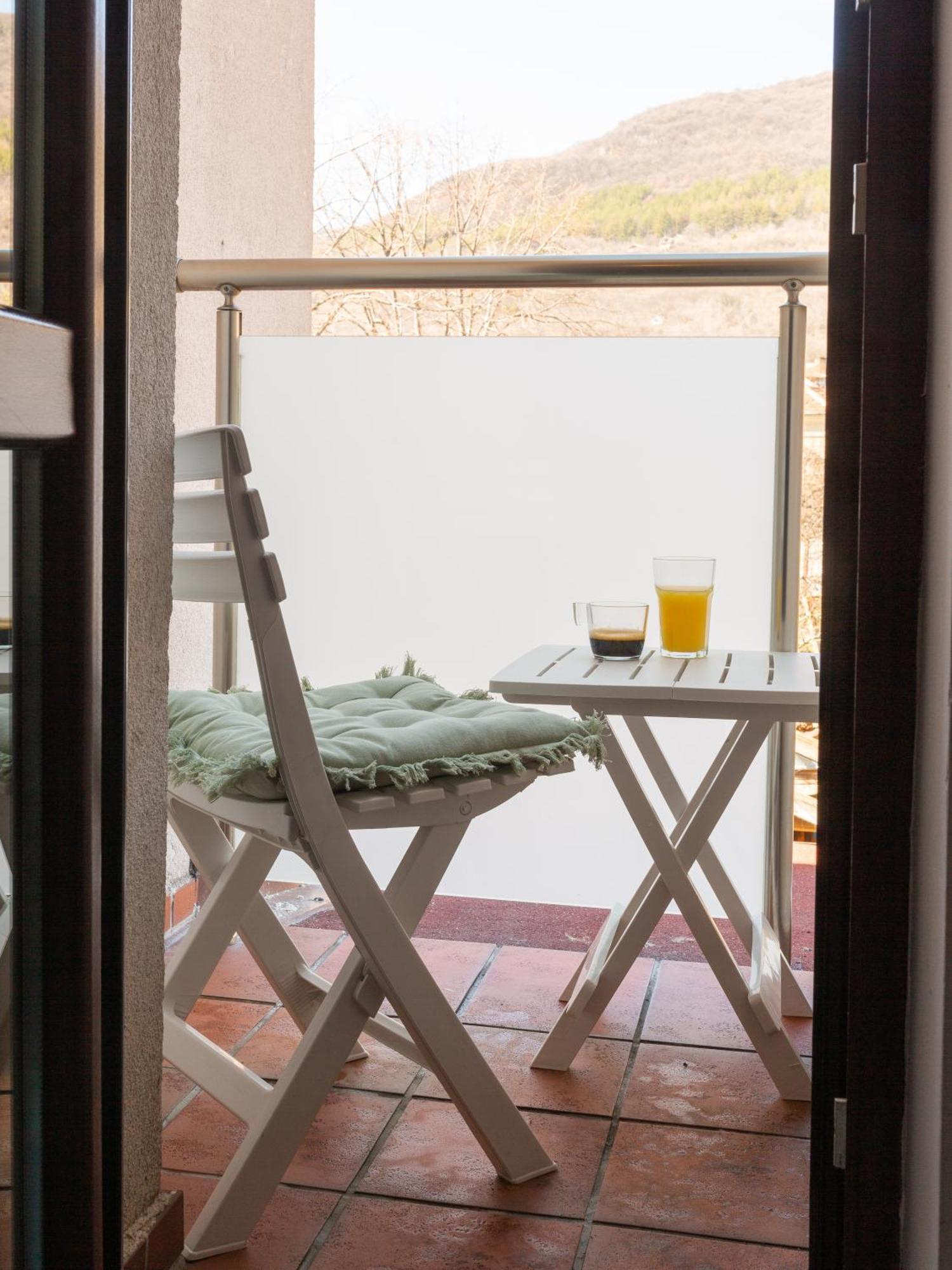 La Piazza Hotel Shumen Esterno foto