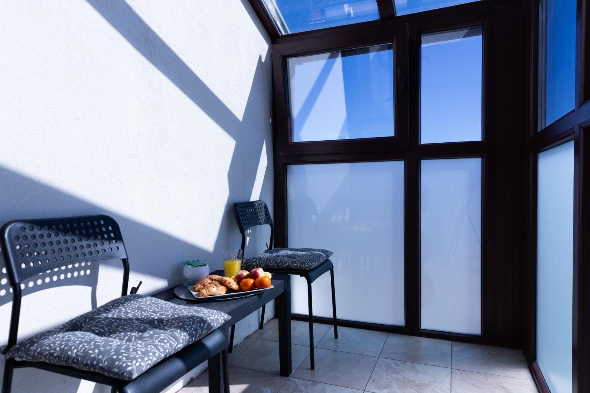 La Piazza Hotel Shumen Esterno foto